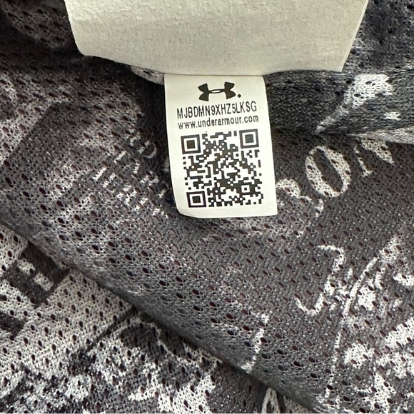 NWT Under Armour Men's Project Rock Iron Paradise Jacket in Dark Maroon size 2XL - Picture 9 of 11